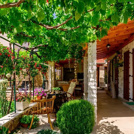Stone House * Ražanj